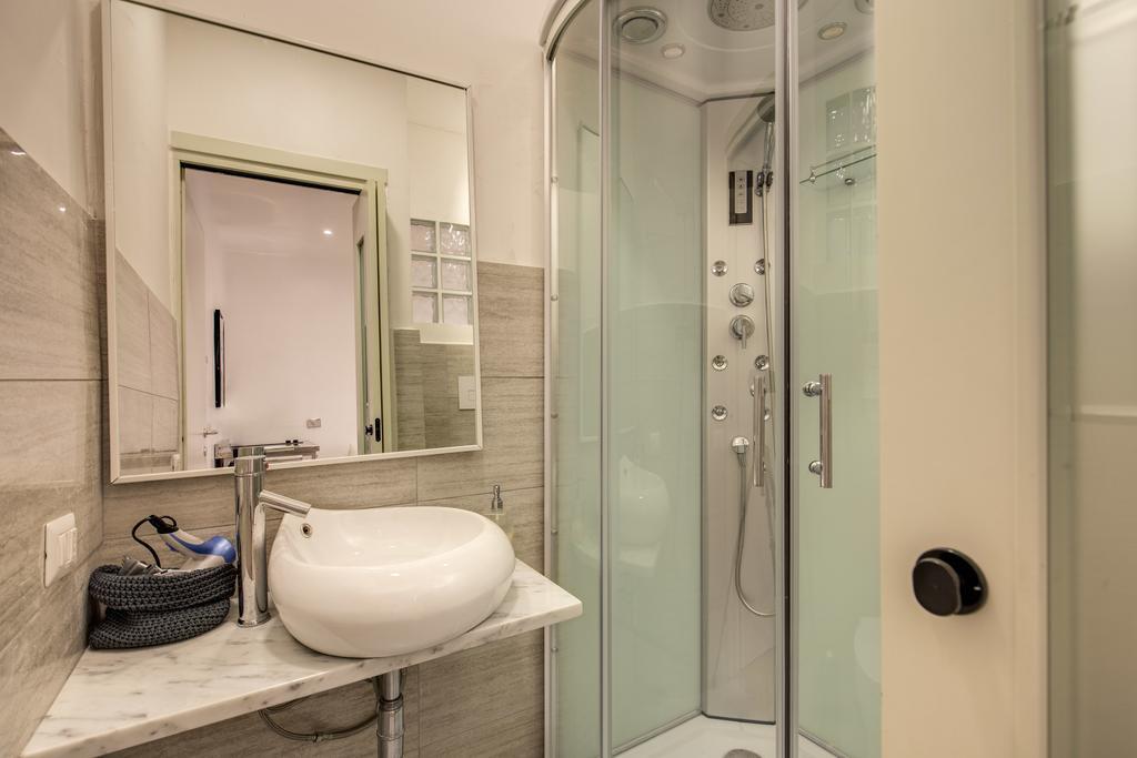 Chain Vatican Suites Rome Bagian luar foto