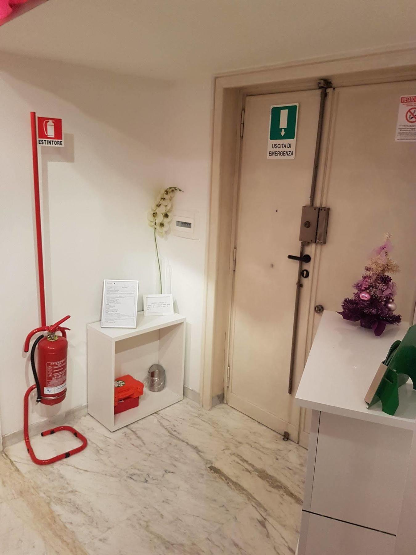 Chain Vatican Suites Rome Bagian luar foto